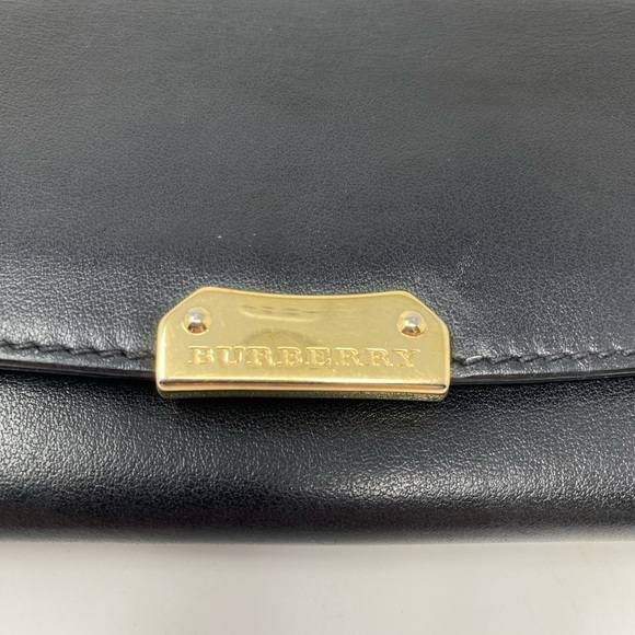 Black Leather Burberry Wallet - Picture 2 of 9